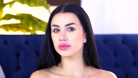 jenna_day online show from 10-11-25, 09:19