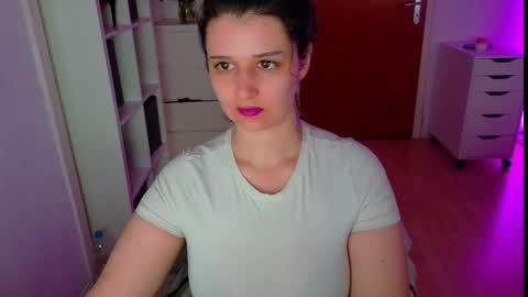 Snapshot of jenna_sxy19 chatting on 10-06-25, 11:29 jennasxy19 online show from 10-06-25, 11:29