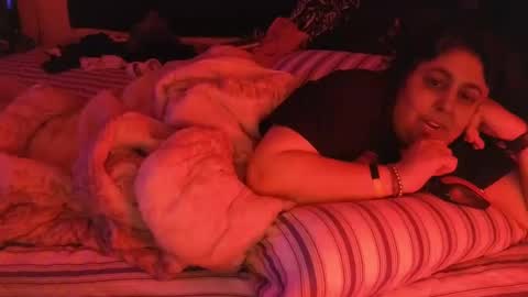  Dragon Queen. Be my Dragon --  and  online show from 11-07-25, 11:43