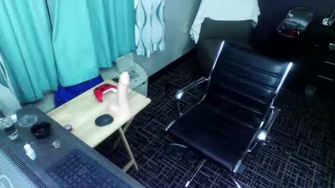 Snapshot of jennacd4life chatting on 01-12-25, 07:11 Jenna Cross online show from 01-12-25, 07:11