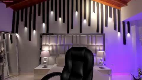 Jenna Olson  online show from 07-05-26, 08:43