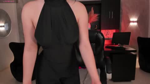 Jenna Olson  online show from 07-24-26, 08:23