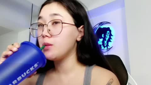 Snapshot of jennatyan chatting on 12-05-24, 05:04 JENNA online show from 12-05-24, 05:04