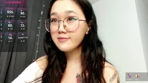 Snapshot of jennatyan chatting on 12-26-24, 02:33 JENNA online show from 12-26-24, 02:33