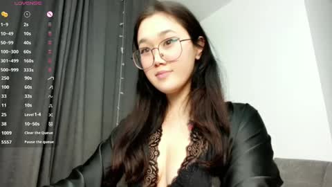 Snapshot of jennatyan chatting on 01-01-25, 04:18 JENNA online show from 01-01-25, 04:18