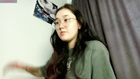 Snapshot of jennatyan chatting on 02-19-25, 08:01 JENNA online show from 02-19-25, 08:01