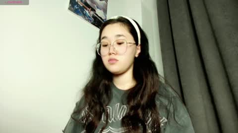 Snapshot of jennatyan chatting on 03-08-25, 06:26 JENNA online show from 03-08-25, 06:26