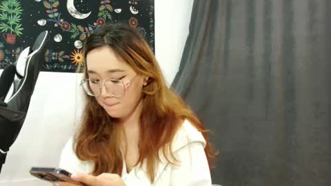 Snapshot of jennatyan chatting on 10-09-25, 02:26 JENNA online show from 10-09-25, 02:26