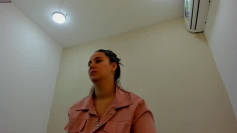 jenner_madison online show from 03-12-26, 12:33