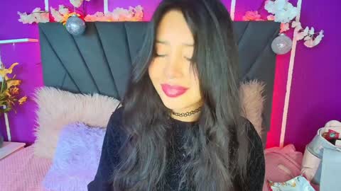 Snapshot of jenner_mills chatting on 12-12-24, 10:56 Jenner online show from 12-12-24, 10:56