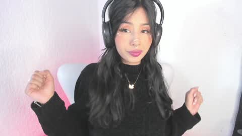 Snapshot of jenner_mills chatting on 12-27-24, 03:42 Jenner online show from 12-27-24, 03:42
