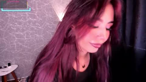Snapshot of jenner_mills chatting on 10-12-25, 09:14 Jenner online show from 10-12-25, 09:14