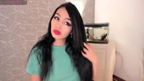 Jenner online show from 12-15-25, 09:08