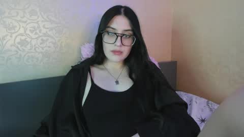 Helen online show from 05-03-26, 08:48