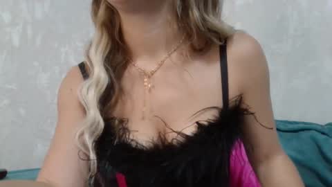 Jennifer online show from 12-14-24, 12:44