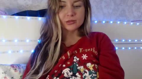 Jennifer online show from 02-06-25, 01:32