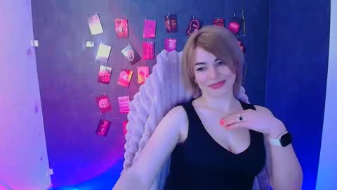 Snapshot of jennifer_cuttie chatting on 02-14-26, 07:27 Jennifer online show from 02-14-26, 07:27