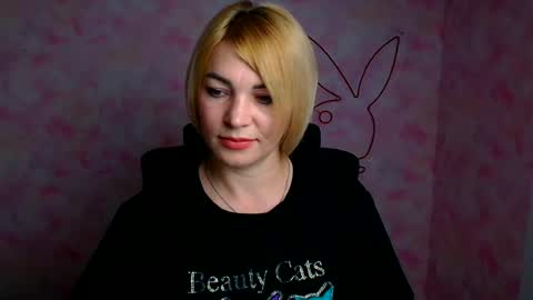 Snapshot of jennifer_cuttie chatting on 06-23-26, 11:41 Jennifer online show from 06-23-26, 11:41