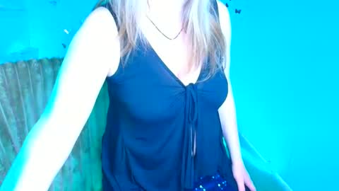 Jennifer online show from 02-10-26, 07:23