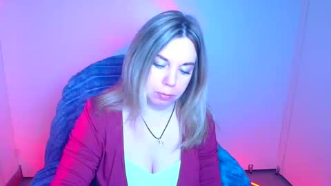 Jennifer online show from 04-27-26, 05:49