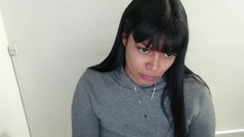 Jenn 3 online show from 09-11-25, 08:36