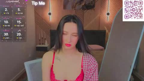 Snapshot of jennifer_richh chatting on 06-08-26, 01:28 jennifer online show from 06-08-26, 01:28