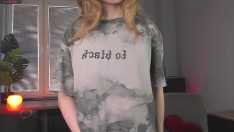 Snapshot of jenniferrakow chatting on 06-14-26, 07:10 Sofia online show from 06-14-26, 07:10