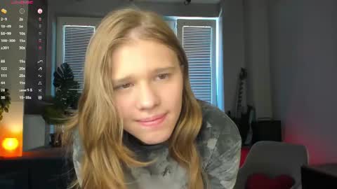 Snapshot of jenniferrakow chatting on 06-21-26, 07:22 Sofia online show from 06-21-26, 07:22