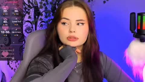 Snapshot of jenniferwandis77 chatting on 02-21-25, 02:28 Jenni online show from 02-21-25, 02:28