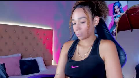 jenny__lawrence online show from 11-25-25, 08:20