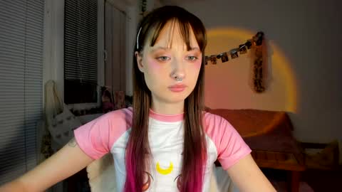 Jennifer Jenny Darling   online show from 12-05-24, 06:33