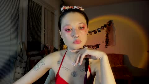 Jennifer Jenny Darling   online show from 12-18-24, 06:03