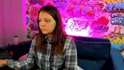 Snapshot of jenny_jimmy chatting on 09-16-25, 12:44 Jenny online show from 09-16-25, 12:44