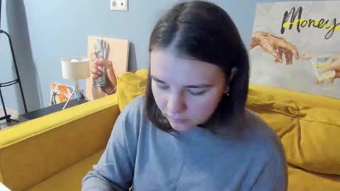 Snapshot of jenny_jimmy chatting on 09-29-25, 12:05 Jenny online show from 09-29-25, 12:05