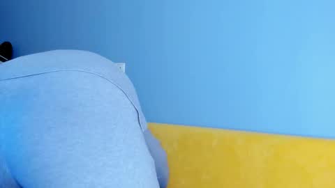 Snapshot of jenny_jimmy chatting on 10-02-25, 01:23 Jenny online show from 10-02-25, 01:23