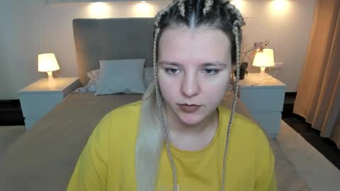 Snapshot of jenny_jimmy chatting on 10-25-25, 01:13 Jenny online show from 10-25-25, 01:13