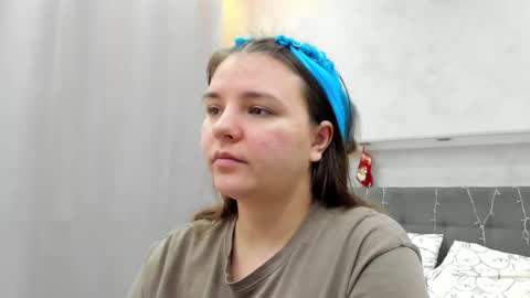 Snapshot of jenny_jimmy chatting on 01-08-26, 01:19 Jenny online show from 01-08-26, 01:19