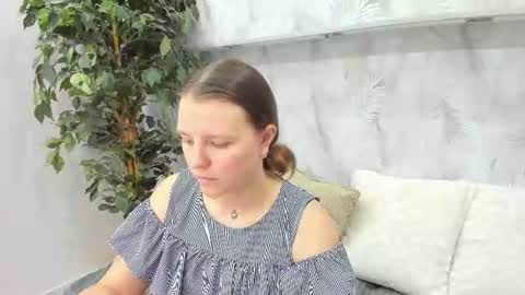Snapshot of jenny_jimmy chatting on 06-16-26, 09:23 Jenny online show from 06-16-26, 09:23