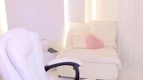 JENNY online show from 07-13-26, 05:32