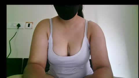 Jenny online show from 04-30-26, 03:57