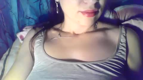 Snapshot of jennyferdoe chatting on 01-24-25, 01:45 jennyferdoe online show from 01-24-25, 01:45