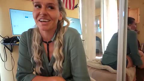 Jennythanksyou online show from 05-15-26, 01:56