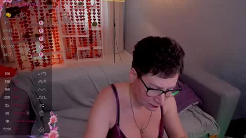 Snapshot of jennymons chatting on 02-12-26, 08:42 Jenny online show from 02-12-26, 08:42