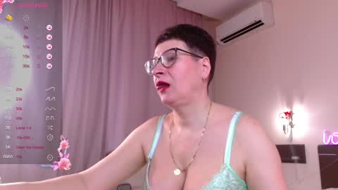 Jenny online show from 04-12-26, 08:19