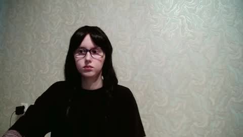 JennyOlset online show from 09-24-25, 01:03