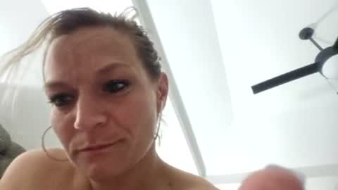 Snapshot of jennyrose6969 chatting on 06-12-26, 07:18 jennyrose6969 online show from 06-12-26, 07:18