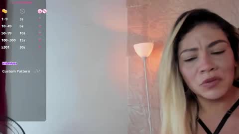 Snapshot of jennyrouse chatting on 10-22-25, 11:21 Jenny online show from 10-22-25, 11:21