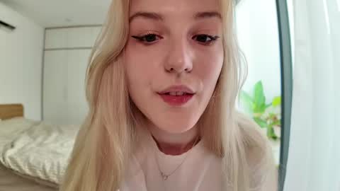 Jen  online show from 03-06-25, 06:08