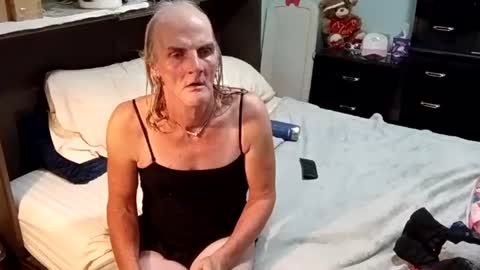 jennywomacks online show from 08-05-26, 02:25