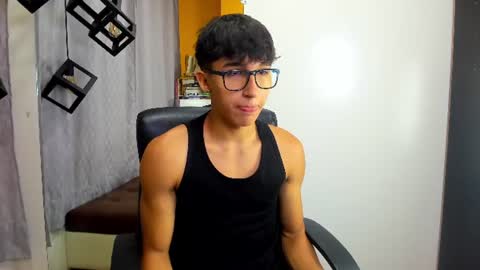 Snapshot of jeremy_job chatting on 06-19-26, 11:36 Jeremy online show from 06-19-26, 11:36